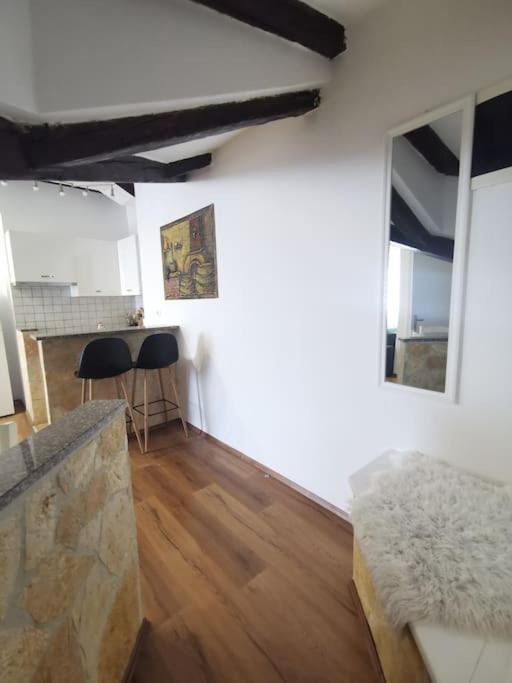 Loft Apartment พูลา ภายนอก รูปภาพ